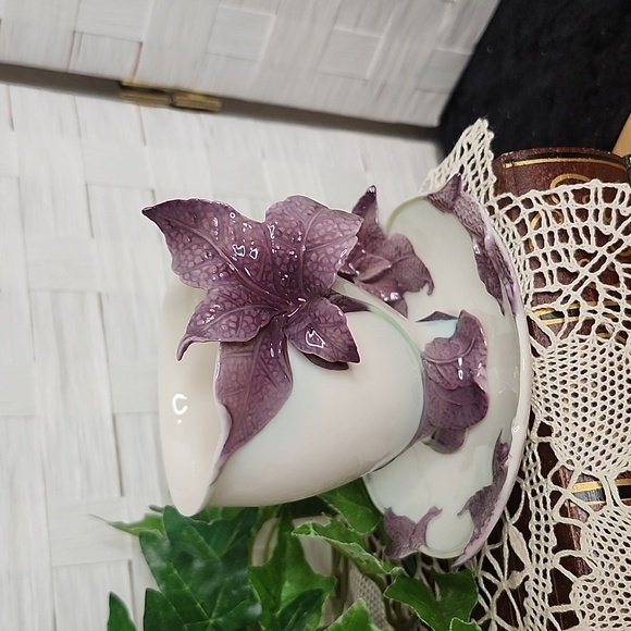 👉*VERY RARE VINTAGE* FRANZ PORCELAIN BASIL TEA CUP & SAUCER SET ~EXCELLENT COND - Picture 4 of 13